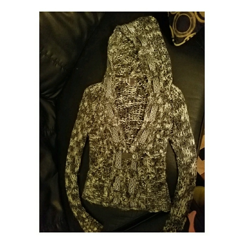 BKE sweater